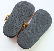 Teva Sport Sandals Size 42EU สีเหลือง ดำ มือสอง ของแท้ รูปที่ 7