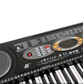 คีย์บอร์ดไฟฟ้า 61 คีย์ ใส่ถ่านเล่นได้ รุ่น MK-2085 (61 Key Electronic Keyboard) ฟรีอแดปเตอร์ ที่วางโน้ต รูปที่ 4