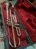 ขาย Trumpet มือสอง สวยกริบ ยี่ห้อ YAMAHA รุ่น YTR-136 Made in japan พร้อมปากเป่า รูปที่ 4