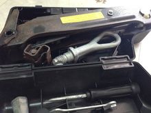 ชุดกล่องเครื่องมือประจำรถ Audi A6 C5 ปี 98 04 เป็นของใหม่ ครบชุดไม่เคยใช้งาน รูปที่ 4