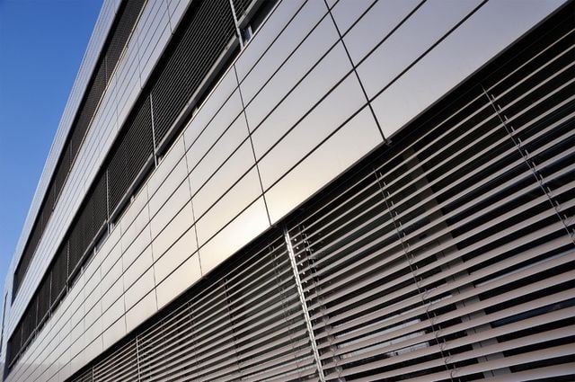 Aluminium Composite Panel และศูนย์รวมแผ่นอลูมิเนียมคอมโพสิต ครบทุกแบรนด์ชั้นนำของประเทศ รับประกัน 10-20 ปี