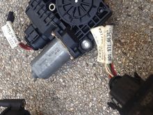 มอเตอร์กระจกไฟฟ้า ตรงรุ่น Audi A4 B5 ครบชุด และ แยกข้างได้ครับ รูปที่ 5