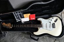 สุดหล่อ มาตรฐาน Strat Fender American standard Vintage White 2002 รูปที่ 3