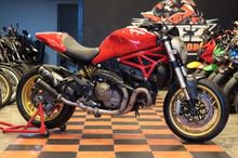 (ฟรีดาวน์)ขาย Ducati Monster 821 Performance ABS ปี 2017 สภาพป้ายแดง9000โล แต่งเต็ม รูปที่ 1