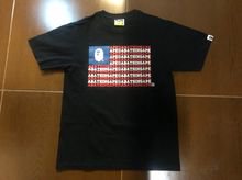 เสื้อยืด A Bathing Ape สีดำ ไซส์ S ลายธงชาติ USA มือสอง สภาพดี
