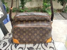 กระเป๋า Louis Vuitton Crossbody  รูปที่ 8