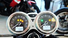 (สด-ผ่อน)Triumph Bonneville t120 สีแดง-เทา ปี2017 วิ่ง5000km แต่งรอบคัน 449000.- รูปที่ 9