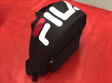 กระเป๋าเป้ FILA มินิ สีดำ 690฿ รูปที่ 2
