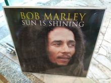 แผ่นเสียง Bob Marley ชุด Sun Is Shining 3 แผ่น 3 สี แผ่นใหม่ซีล รูปที่ 2