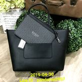 GUESS LARGE SHOPPER BAG WITH POUCH รูปที่ 3