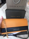 Charles and Keith won รูปที่ 1