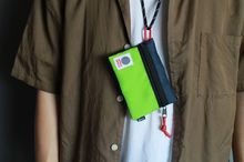 กระเป๋า space specs mini pouch สีกรมท่าเขียว รูปที่ 4