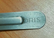 ที่เปิดฝาหลังรุ่นเก่า ORIS Watch Opener 
ขนาด : ความยาวรวมหัวเปิด 10.5cm.
ขนาด : หัวด้านใน 28.8 mm.    
350 ส่ง 30 รูปที่ 2