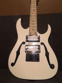ขายกีต้าร์  Ibanez Signature Ibanez PGMM31 Paul Gilbert Mikro Guitar สภาพสวยพร้อมกล่องเดิมๆ ซื้อมาไม่ได้เล่น  รูปที่ 3