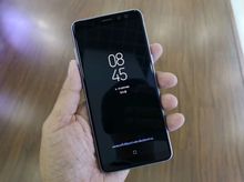 Samsung A8(2018) สีัเทา จอ 5.6 นิ้ว รูปที่ 1