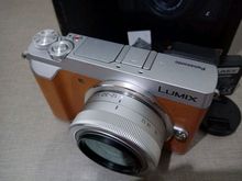 Panasonic GX85 Lens Kit 12-35 สีส้ม รูปที่ 4