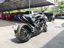 Ducati Diavel Black 2013