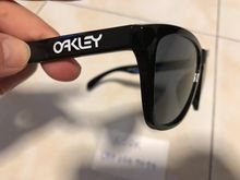 แว่นกันแดด Okley รูปที่ 5