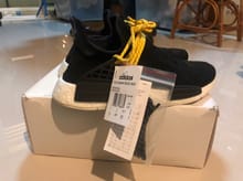 รองเท้า Adidas NMD HU Pharrell Human Species Black ไซส์ UK7 ของแท้ มือหนึ่ง รูปที่ 3