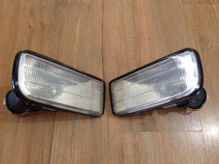 ไฟตัดหมอกกันชนหน้า BMW E36 ปี 92-00 ของแท้ สภาพของใหม่เก่าเก็บ และเศษข้างซ้าย 1 ดวง ยี่ห้อ Hella ผลิต สภาพสวยใส รูปที่ 2
