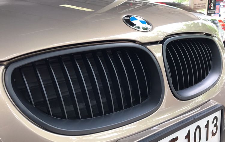 กระจังหน้า E60 520i 525i 530i 520d เลนส์ไฟหน้า E60 รูปที่ 6