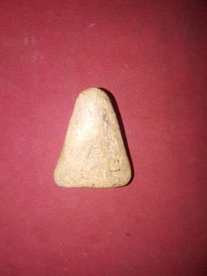 พระปิดตา หัวบานเย็น เนื้อผงว่านเกสรดอกไม้ หลวงปู่เอี่ยม วัดหนัง กทม. พระปิดตาที่เป็นพระเนื้อผง ท่านก็ได้สร้างไว้ แต่ก็มีจำนวนน้อย พระพิมพ์นี รูปที่ 2