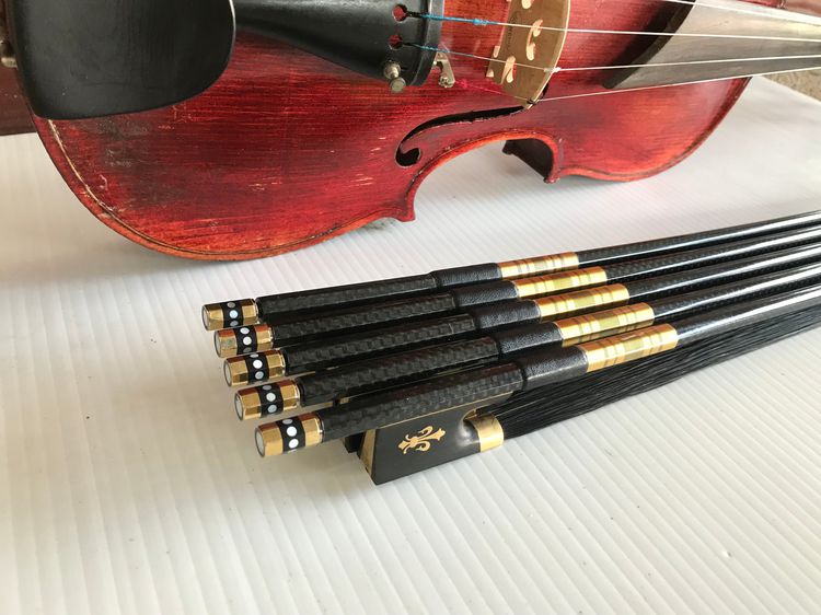 คันชักไวโอลินรุ่นใหม่ 4l4 คาร์บอนไฟเบอร์ Carbon Fiber Violin Bow Black-Gold ของใหม่ ลดล้างลต๊อก รูปที่ 8