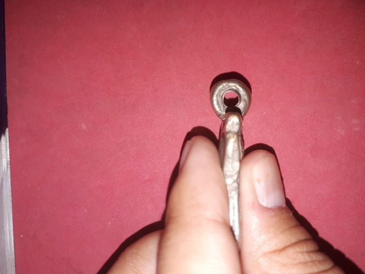 เหรียญเสมา หล่อโบราณ หลวงพ่อไปล่ วัดกำแพง บางขุนเทียน กทม. พิมพ์ใหญ่ แจกกรรมการ หูขวาง ปี2478 เนื้อสำริดแก่เงิน เนื้อออก 2 สี ขนาดค่อนข้างให รูปที่ 11