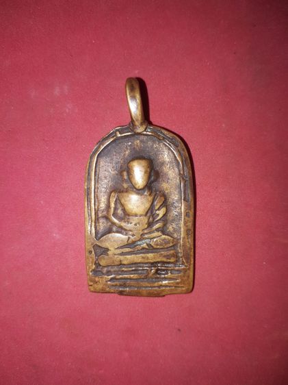 เหรียญจอบ หลวงพ่อไปล่ วัดกำแพง บางขุนเทียน กทม. พิมพ์นิยม ฤ หัวใหญ่ ปี 2478 เนื้อทองผสม เนื้อออก 2 สี เนื้อเหี่ยว ย่น ขนาดใหญ่ สภาพใช้สึก หู รูปที่ 9