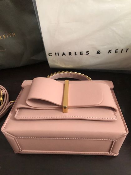 กระเป๋า Charles and Keith ของแท้ รูปที่ 4