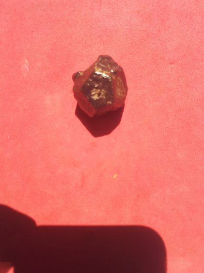 คดหัวใจพญาครุฑ หินธาตุกายสิทธิ์ รูปทรงเป็นกลมแปดเหลี่ยม มีวรรณะสีลายดำดูเข้มขลัง แกร่ง ขนาดกลาง มีน้ำหนัก เป็นธรรมชาติ อายุเป็นพันปี แท้ แปล รูปที่ 10