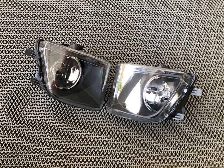 ไฟสปอร์ตไลท์ ไฟตัดหมอก เลนส์ไฟหน้า BMW F10 F11  520D 523i 528i 530i F01 F02 730LD 730Li 740Li รูปที่ 8