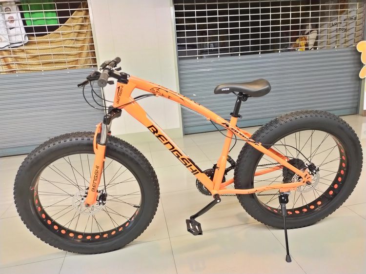 จักรยาน ล้อโต ทรงจาร์กัว 24 สปีด  วงล้อ 26x4.0  โครงสร้างเหล็ก แข็งแรง เกียร์ Shimano 24 สปีด ดิสก์เบรคหน้าหลัง มีโช๊คหน้า  ขอบล้อเจาะรู ยี่ รูปที่ 5