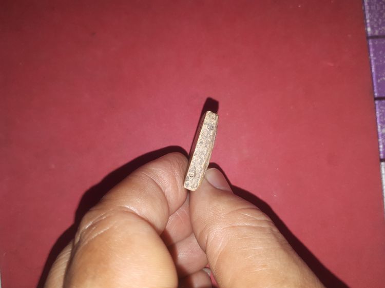 พระสมเด็จวัดระฆัง พิมพ์ใหญ่ วัดระฆัง กทม. ปี 24xx เนื้อผงพุทธคุณ หลังเรียบ เป็นธรรมชาติ เนื้อผงละเอียด จัด มวลสารครบ สวย งดงาม ผิวแห้ง เหี่ย รูปที่ 5