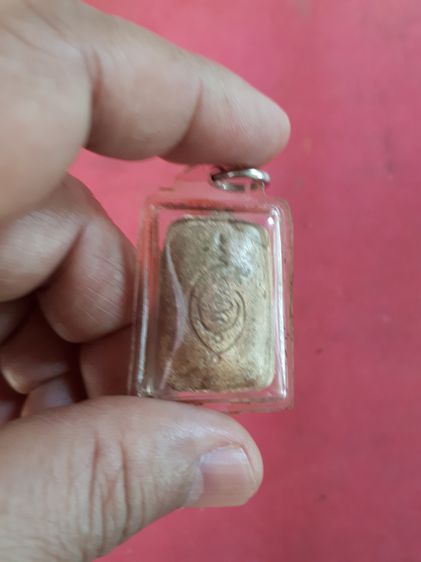 พระผงขุดสระใหญ่ หลังยันต์ หลวงปู่เผือก วัดกิ่งแก้ว สมุทรปราการ ปี 2460 เนื้อผงพุทธคุณ พระเนื้อผงยุคเก่า อันดับต้นๆ บางองค์เนื้อเหมือนกับ พระ รูปที่ 8