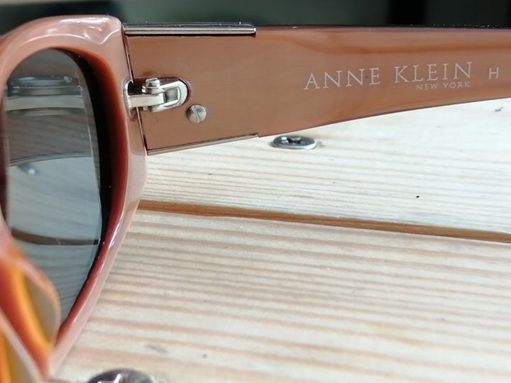 Anne Klein AKNY3129 กรอบแว่นกันแดด สวยๆ สีดำตัดน้ำตาลเฉดสวยๆ สภาพชิ้นนี้สวยมากครับ ของแท้กรอบไม่มีลอกครับ รูปที่ 5