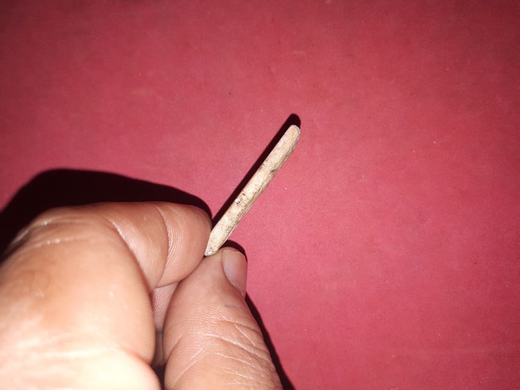 สมเด็จ วัดบางขุนพรหม พิมพ์เส้นด้าย กรุเก่า กทม. ปี 24xx เนื้อผงพุทธคุณ มวลสารครบ จัด ละเอียด คราบกรุเดิมๆ หลังเรียบ รูปทรงสวย งดงาม ขอบไม่คม รูปที่ 4