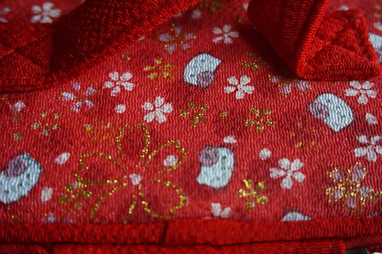 กระเป๋าซิบใส่ของจุ๊กจิ๊ก Hello Kitty แท้ สีแดงสด ของใหม่เก่าเก็บ เปื้อนนิดหน่อย สินค้าจากญี่ปุ่น รูปที่ 16