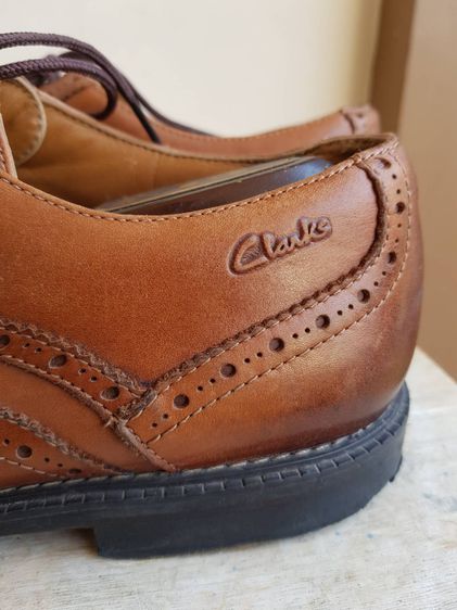 รองเท้าหนังสีน้ำตาลอ่อนสุดคลาสสิค Clarks Wing Tip งาน Made in Vietnam หนังหนานุ่ม สวมใส่สบาย น้ำหนักเบา ขนาดตามป้าย 8US หรือ 41 EUR รูปที่ 5