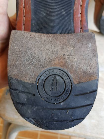 รองเท้าหนังสีน้ำตาลอ่อนสุดคลาสสิค Clarks Wing Tip งาน Made in Vietnam หนังหนานุ่ม สวมใส่สบาย น้ำหนักเบา ขนาดตามป้าย 8US หรือ 41 EUR รูปที่ 11