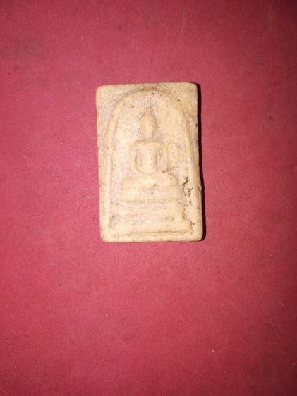 พระสมเด็จ วัดระฆัง พิมพ์ใหญ่ รุ่นแรก เนื้อกล้วยหอม ผิวลีเหลืองอมแดง เป็นมัน เงา ขรุขระเหมือนผิวโลกพระจันทร์ มวลสารครบ จัด ละเอียด หลังเรียบ รูปที่ 7