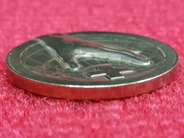 (บ.8) เหรียญที่ระลึกงานกาชาด พ.ศ. 2542 รูปที่ 3