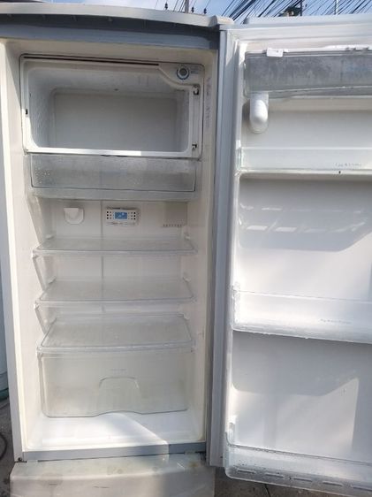 ขายๆๆ
ขายตู้เย็น Hitachi 6คิว หน้าตู้เย็นมีที่กดน้ำเย็นอีกด้วย สวยๆวิบวับๆ
สนนราคาขายที่ 2,300 บาทไทย

สินค้าใช้งานได้ปกติรับประกัน 1 เดือน
 รูปที่ 8