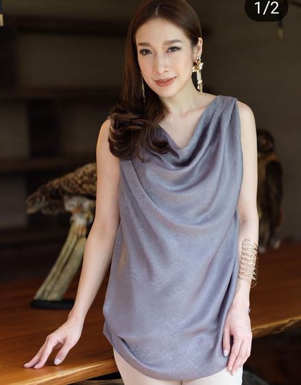 อื่นๆ เสื้อเชิ้ตและเสื้อผู้หญิง เทา ไม่มีแขน ส่งต่อเสื้อแบรนด์ YADA คอถ่วงสีซิลเวอร์