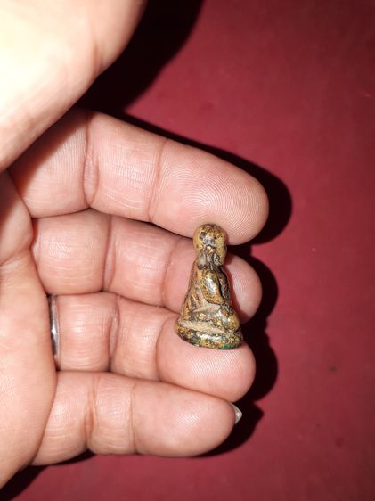 หล่อโบราณ หลวงพ่อเงิน วัดบางคลาน พิมพ์ขี้ตา เนื้อทองผสม เนื้อเหยี่ยว ย่น พรุน พิมพ์คมชัด ตำหนืครบ เก่า เดิมๆ เป็นธรรมชาติ สภาพสวยงาม แท้ ดูง รูปที่ 4