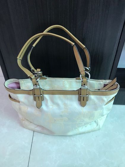 กระเป๋า Coach ของแท้มือสอง รูปที่ 4