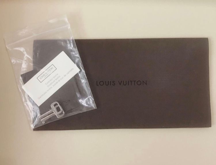 Louis Vuitton Eden PM รูปที่ 9
