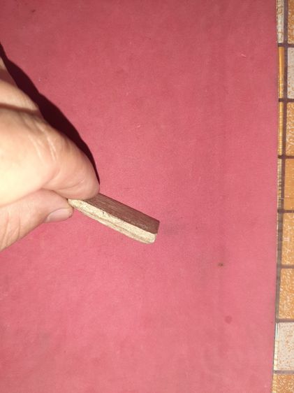 สมเด็จวัดระฆัง พิมพ์ใหญ่ หลวงสิทธิ์ วัดระฆัง กทม. เนื้อผง หลังเรียบ ผิวเป็นธรรมชาติ ขอบไม่คม เนื้อผงละเอียด จัด มวลสารครบถ้วน มีเส้นกรอบ อย่ รูปที่ 4