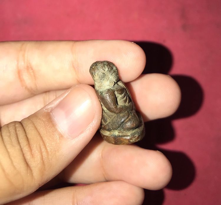 รูปหล่อ หลวงพ่อเงิน วัดบางคลาน พิมพ์นิยม ฐานบาง ปี245x กว่า เนื้อทองผสม เนื้อเหยี่ยว ย่น คมชัด เก่าได้อายุ เดิมๆ เป็นธรรมชาติ สภาพสวยงาม แท้ รูปที่ 3