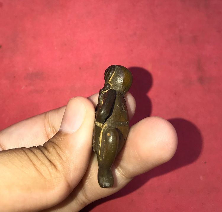 พญาเต่าเรือน หลวงพ่อเดิม วัดหนองโพ จ.นครสวรรค์ เนื้อนวะโลหะกลับดำ ปี 24xx กว่าๆ ยุคต้น หล่อโบราณ ยันต์ด้านหน้าและด้านหลัง ยันต์อุ มีน้ำหนัก รูปที่ 7